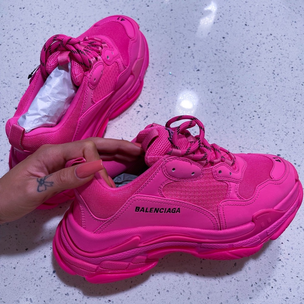 Authentic Balenciaga Triple S Sneakers size 41.